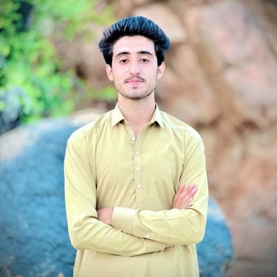 Ambitious business student | Mastering finance & strategy | Aspiring entrepreneur with a passion for startups | Coffee addict |
