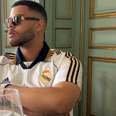 sonjones_'s profile picture. Les choses en grand