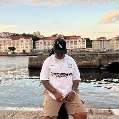 kath77_'s profile picture. a última romântica.