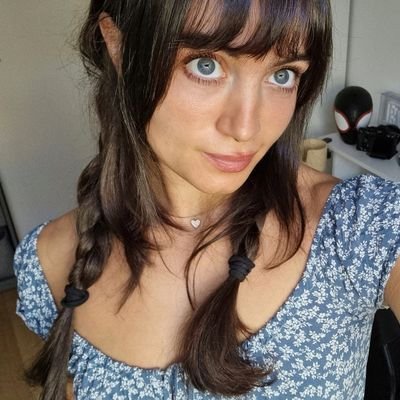 French girl 🥖 who likes sex, gym & cats | All my videos are on Onlyfans & MYM 🤠 https://t.co/uR2haX5T8M | ➡️ Mym new subs €8.99 Code : SUN8 ☀️