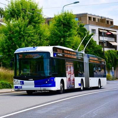 Soyez les bienvenues sur la page Twitter 100% des Transports Publics pour suivre toutes les actualités. Flickr : https://t.co/Zbqxf0GT0Y
