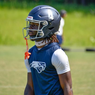 @EFHS_Football |C/O 2026 Nickel Backer /DB | Kernersville , NC | Height: 6’0 Weight : 180| GPA:3.8 | Phone Number 3364831794 Email:tristanmcqueen0923@gmail.com
