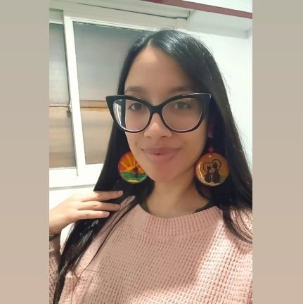 _LadyBlue92's profile picture. Lic. en Psicología (UBA)
Psicoanálisis.
Adolescente tardía (?
Resentida social.
Twitter a veces es como mi diario íntimo, sepan disculpar.