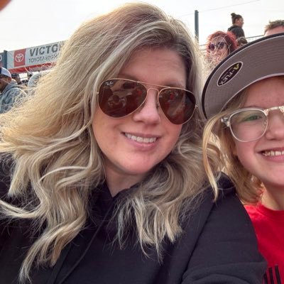 sj_saturday's profile picture. 💕