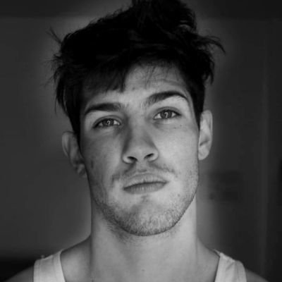 un quilombo de cosas en la cabeza para contar. actor. performeereerr