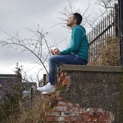 ighonim97's profile picture. ومنين بيجي الشجن، من اختلاف الزمن!