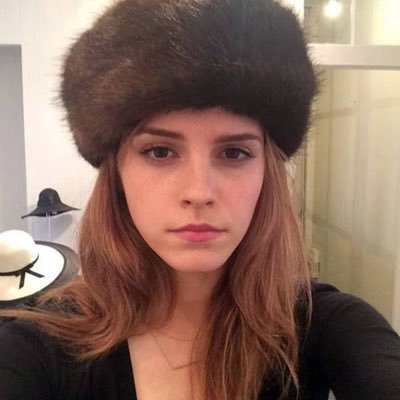my name is Emma Watson I am from Paris but I live in London. I am a famous actress and model text me private if you want to talk to me this is my private place