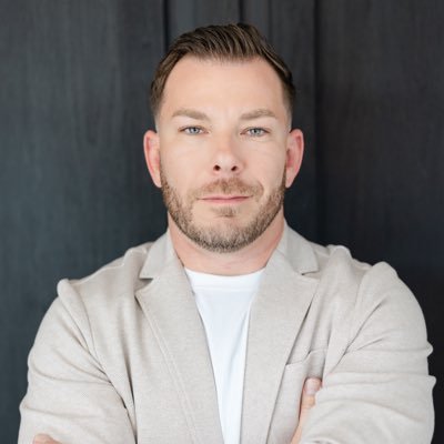 Co-Founder of Clark + Aldine | Luxury Design Build and Remodel | Husband | Father x2 | Sneaker Enthusiast | Former Advertising Executive
