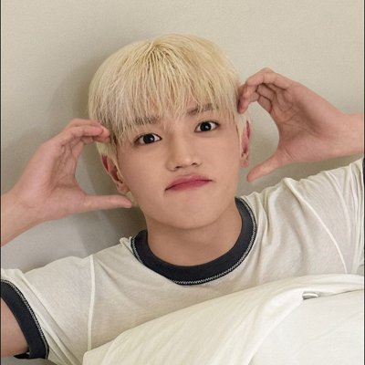 𝐩𝐚𝐫𝐨𝐝𝐲 #이태용 (n.): a sweethearted human being who deserves nothing but endless happiness and love. {𝐃.𝐏.𝐃}