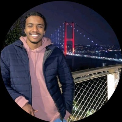 RandRandttt's profile picture. I reflect sometimes