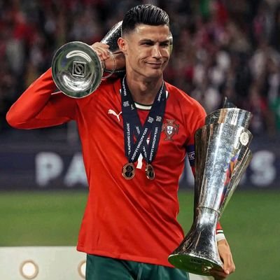 Marshall4417's profile picture. Have love in football,'
football idle CR7 🐐❤️ 
Real name Solomon 🇳🇬
#manchester favorite club 🏴󠁧󠁢󠁥󠁮󠁧󠁿