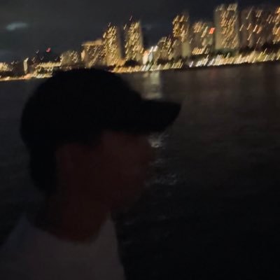 EvanBarth's profile picture. 🛠️a contributing member of society ✴️