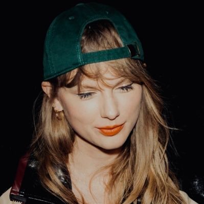 did you hear about the girl who lives in delusion? eddie diaz akgae. currently pittpilled. getting into hockey. i love reading romance. free palestine. 🦇