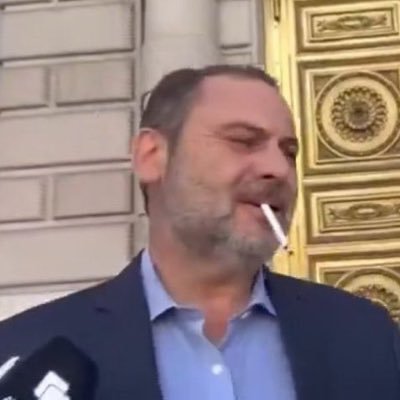 autónomo y povedista. No elegí ser del pucela simplemente tuve suerte. Sociata de manual