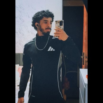 LucasVogad86241's profile picture. Supremo da Adidas Fashion.