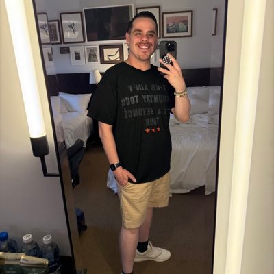 MarcosMovieNerd's profile picture. 🎥👨🏻‍💻🇲🇽🇺🇸🏳️‍🌈 90’s kid. LA/Burbank based.🌴 (he/him)