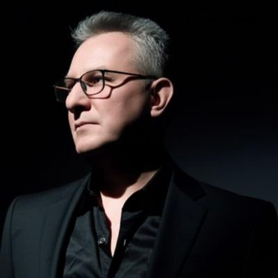 MikeVerdon3's profile picture. Interested in Asia, languages, people, food, tradition and art! 🇨🇭🇰🇭 🇮🇩 🇹🇭 🇲🇾 🇸🇬 🇵🇭 🇯🇵