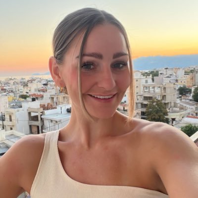 Happy-go pilot👩🏻✈️✈️ Lover of life and all things beautiful🌸🥰 Hopeful for #Bitcoin and freedom 🕊️