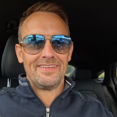 Irish_Walker_'s profile picture. My government thinks I’m “Far Right” because I believe they should be looking after the Irish before illegal immigrants #Irish Trump #Vance #CharlieKirk #TPUSA