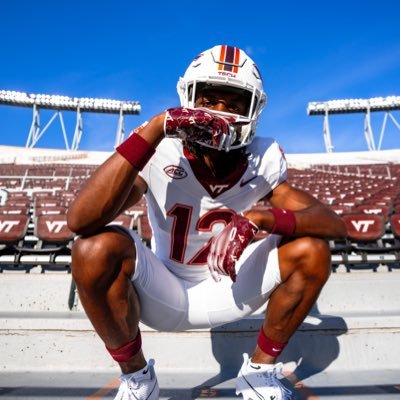 3⭐️ 6’3, 180lbs, C/O 2026 | 4.4🏃🏾♂️ | Athlete 🏈|Dunker🏀| #2 CB in VA