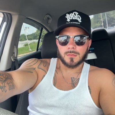 Jsmooth5392's profile picture. I like to have fun get out and sometimes I like to relax love to have good food