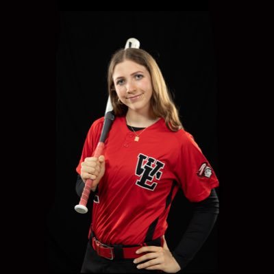 Untamed Softball 18u⢠West Essex High School 2027⢠catcher⢠corners⢠carleighpatlock.27@gmail.com ⢠#12