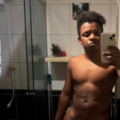 Collabs, packs e atendimentos no WhatsApp
Onlyfans, OnNow e instagram links abaixo
NÃO SOU GP (NÃO MAIS)