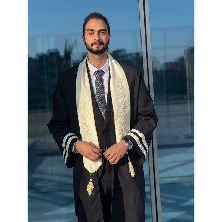 اللهم صلى وسلم وبارك على نبينا ومولانا محمد عدد ما ذكره الذاكرون وغفل عن ذكره الغافلون..
pharmacist ⚕️