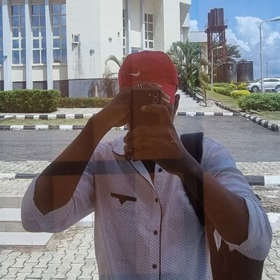 UI/UX Product Designer | Figma Expert | I design mobile & web experiences + landing pages | Ex-Intern @pduafrica | Building in public
#UXDesign #Figma