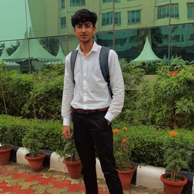 hassaan_mxlik's profile picture. Solvem Probler | Full stack developer