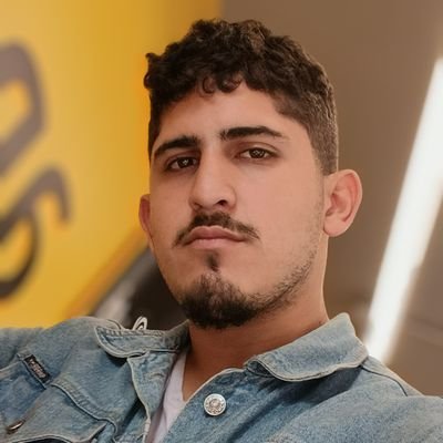 DanielOspi60603's profile picture. 