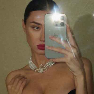 yanakakdela's profile picture. good things grow in Ukraine