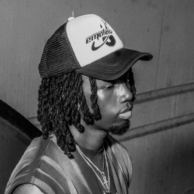 Zayluv__'s profile picture. Livin🪶 IG: @Zayluvv_