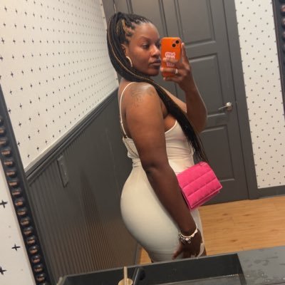 Rare & Humble 🧡 | IG: loyaltyisme 📸 | TT: xloyaltyisme 🏋🏾♀️ The humble don’t stumble 🎯