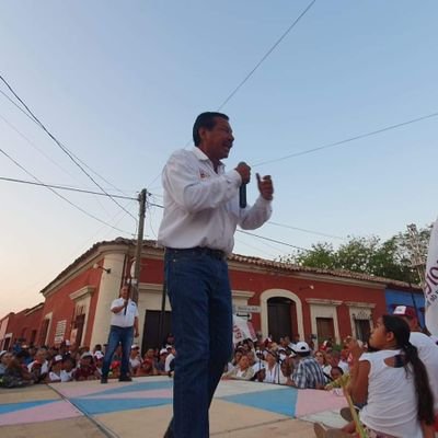 JuliGomez88086's profile picture. Toda persona debe redireccionar su vida hacia el eterno