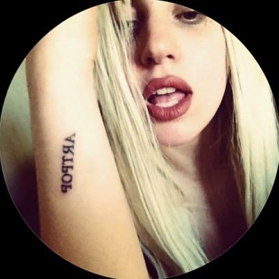 sourlovegame's profile picture. open up your heart and your mind to me.