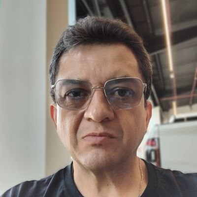 Brasileiro . Conservador e Patriota
O povo precisa acordar
Os bandidos já estão no governo .
Somente o povo pode mudar.
Judiciário está corrompido.