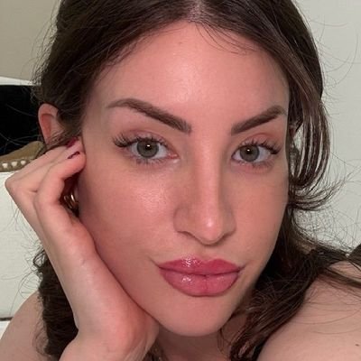 Hi love, it’s Jade. All I do is massage 💓🥰