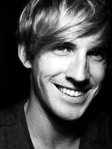 blondeklong's profile picture. 