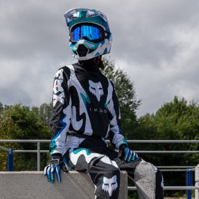 中文, ENG, 日本語 | Wetsuit, tactical gear, mx, latex, and the like | My better half @Prime_4Fun
