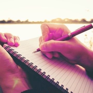 writer,कविता : प्रेम,शौर्य
🪷॥कुछ कविताएँ इतिहास से॥🪷कुछ पंक्तियाँ विचार से....
#सर्वविदित_सनातन🙏
गर्वित सदस्य @Vishwaasam