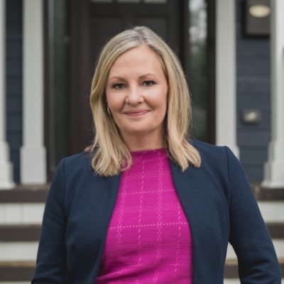 Running to be Michigan’s next Attorney General. Teacher turned lawyer. Former Judge. Proud Mom. Currently representing 1.3 Oakland County Prosecutor.