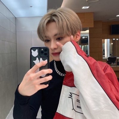 simseungmi42842's profile picture. 스테이,시즈니