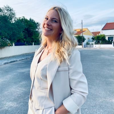 Direita com convicção, patriota com orgulho. Candidata pelo CHEGA.