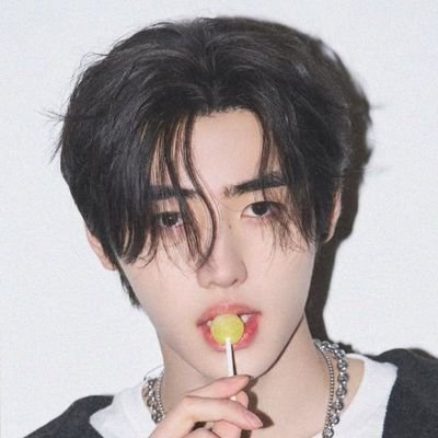 seonimyuna's profile picture. STILL HERE | '21-'25
(⁠*⁠˘⁠︶⁠˘⁠*⁠)⁠.⁠｡⁠*⁠♡