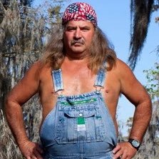 Patriot, decent fan of Florida Gators Football, mediocre Tampa Bay Buccaneer fan, fake Tampa Bay Rays fan and joyful Beer consumer