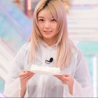 「断絶」をこよなく愛するBuddiesの一人。藤吉夏鈴専属罰ゲーム請負人、師匠は小田倉麗奈。モットー: