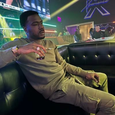 pla_boi's profile picture. its nice to be important but its more important to b nice Hu out now