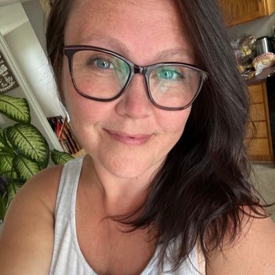 Christa_noK's profile picture. Single Mom 💙💜 Plant lover 🌱🪴Carboholic 🥖 🥯 🍟 Pepsi addict 🥤 Pisces ♓️ DM’s ignored  🤷🏻‍♀️