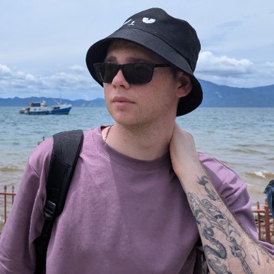 That guy who likes working at gaming events
Content Creator Coordinator - @TheGameExpo